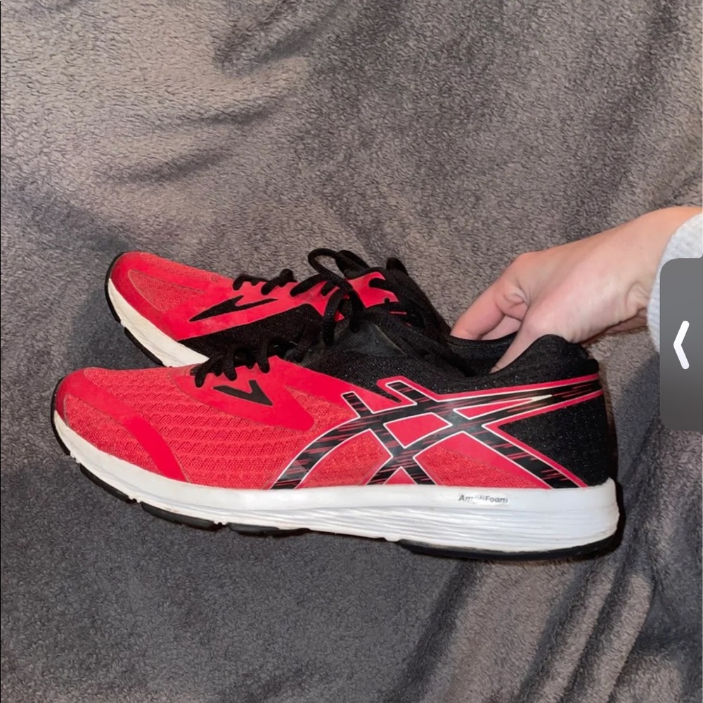 men’s red asics running shoes size 10.5